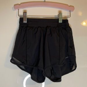 Lululemon black hottie hot shorts